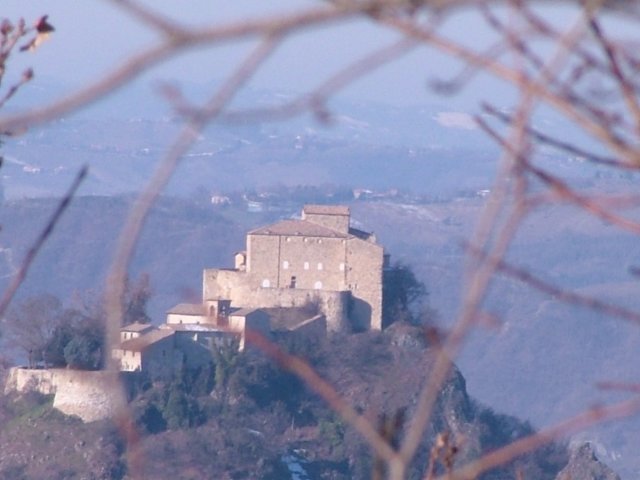 castellorossena.jpg